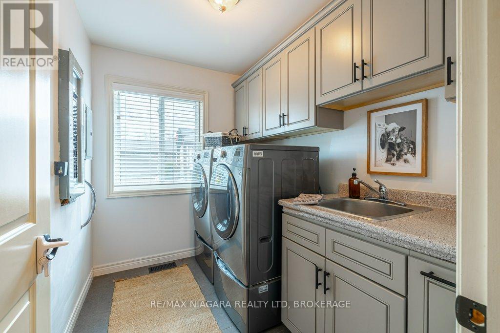 3246 Cedar Avenue, Fort Erie (Ridgeway), Ontario  L0S 1N0 - Photo 20 - X12580268