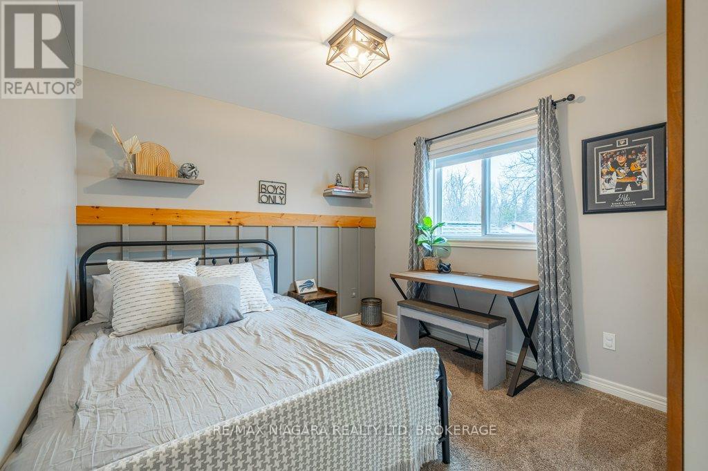 3246 Cedar Avenue, Fort Erie (Ridgeway), Ontario  L0S 1N0 - Photo 28 - X12580268