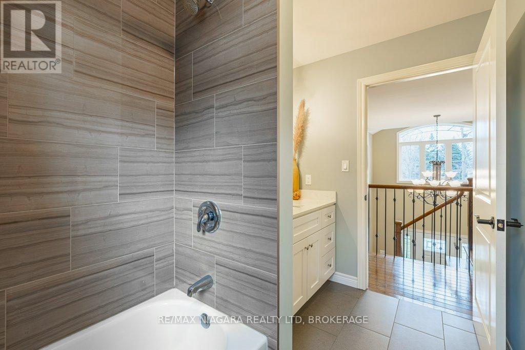 3246 Cedar Avenue, Fort Erie (Ridgeway), Ontario  L0S 1N0 - Photo 31 - X12580268