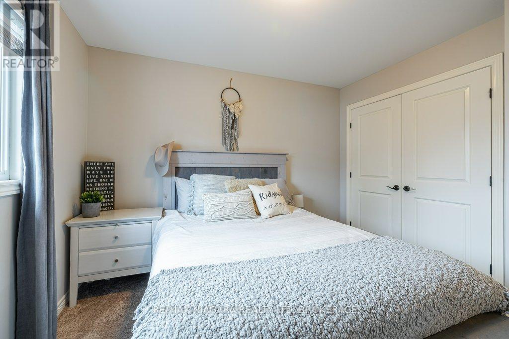 3246 Cedar Avenue, Fort Erie (Ridgeway), Ontario  L0S 1N0 - Photo 33 - X12580268