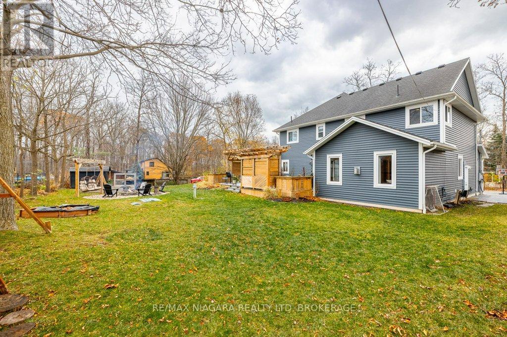 3246 Cedar Avenue, Fort Erie (Ridgeway), Ontario  L0S 1N0 - Photo 40 - X12580268