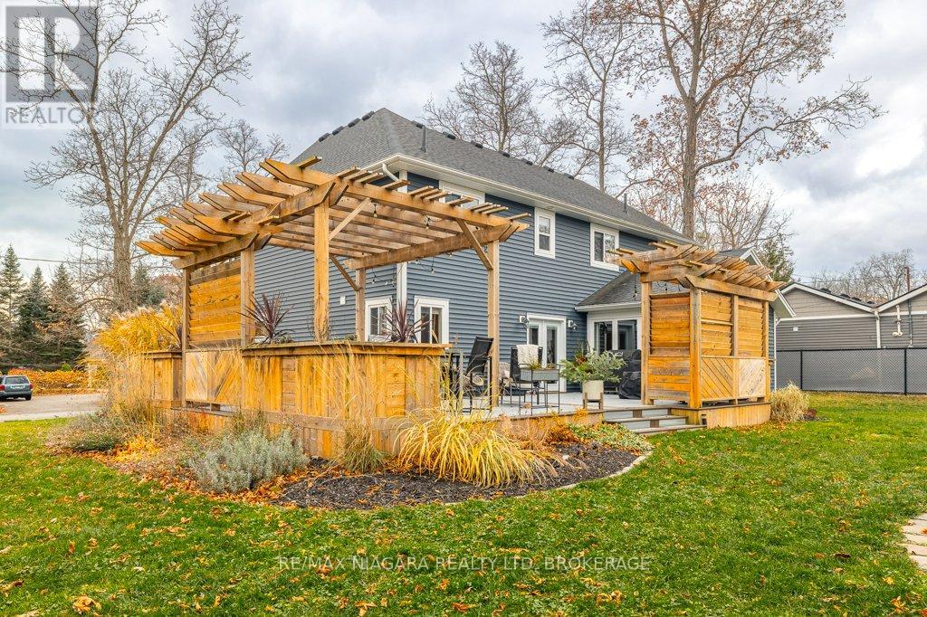 3246 Cedar Avenue, Fort Erie (Ridgeway), Ontario  L0S 1N0 - Photo 43 - X12580268