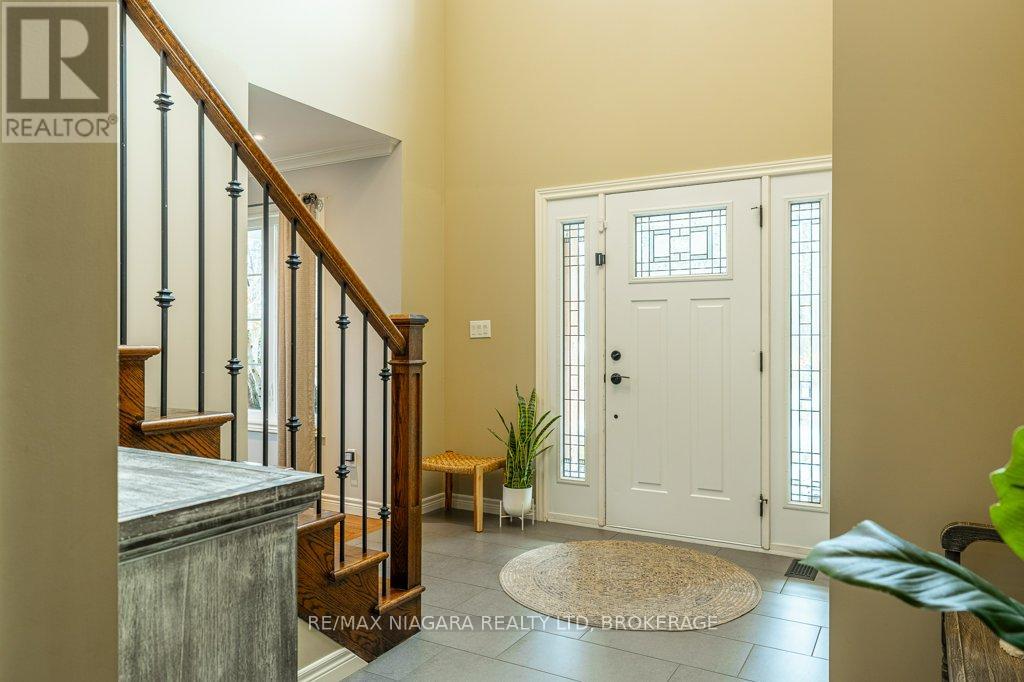 3246 Cedar Avenue, Fort Erie (Ridgeway), Ontario  L0S 1N0 - Photo 6 - X12580268