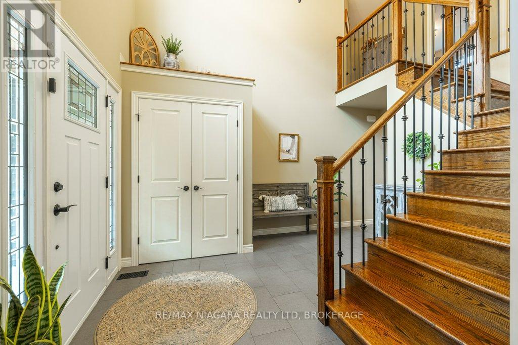 3246 Cedar Avenue, Fort Erie (Ridgeway), Ontario  L0S 1N0 - Photo 8 - X12580268