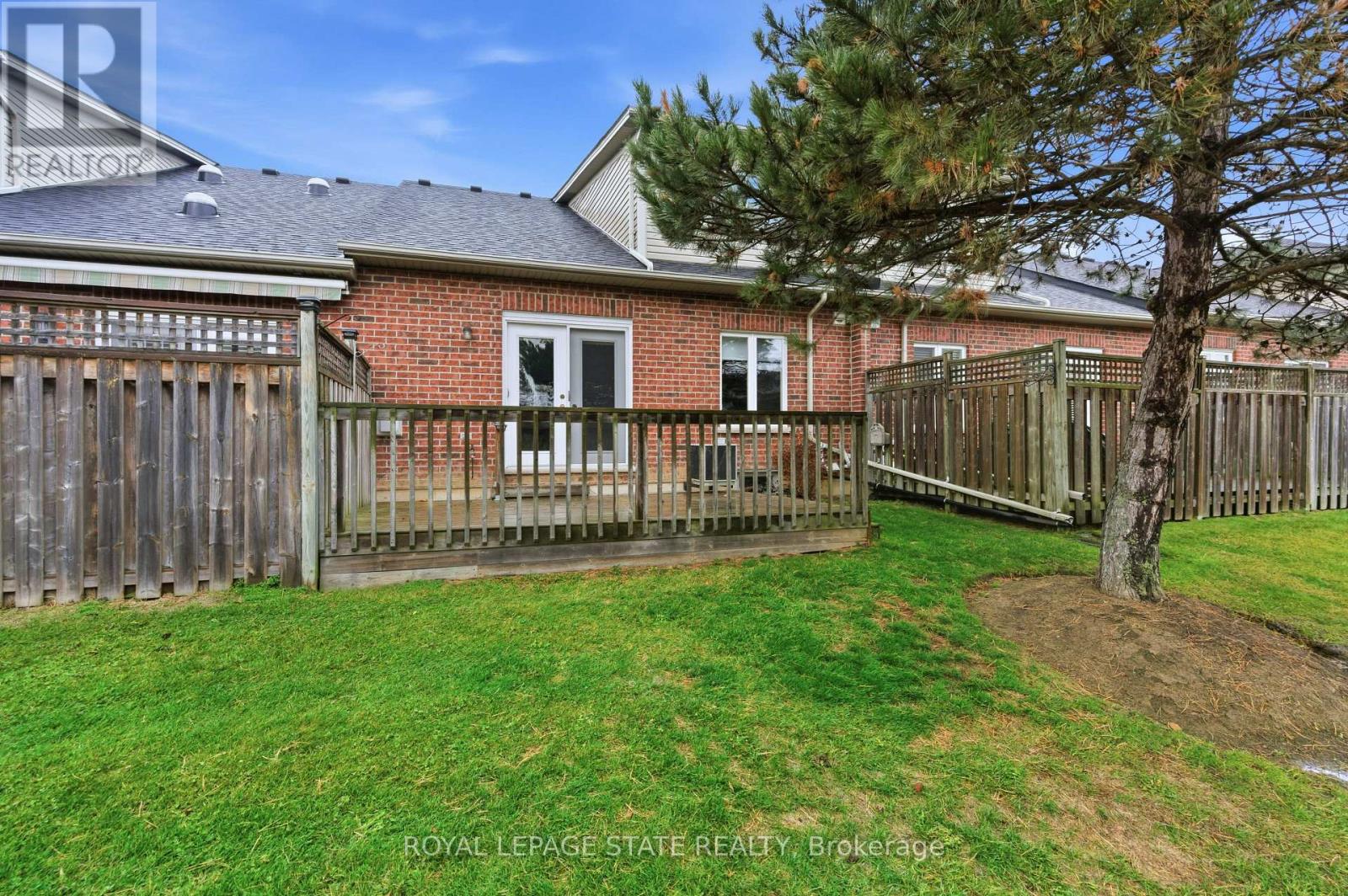 9 Manitoulin Trail, Hamilton, Ontario  L9B 2X8 - Photo 33 - X12543200