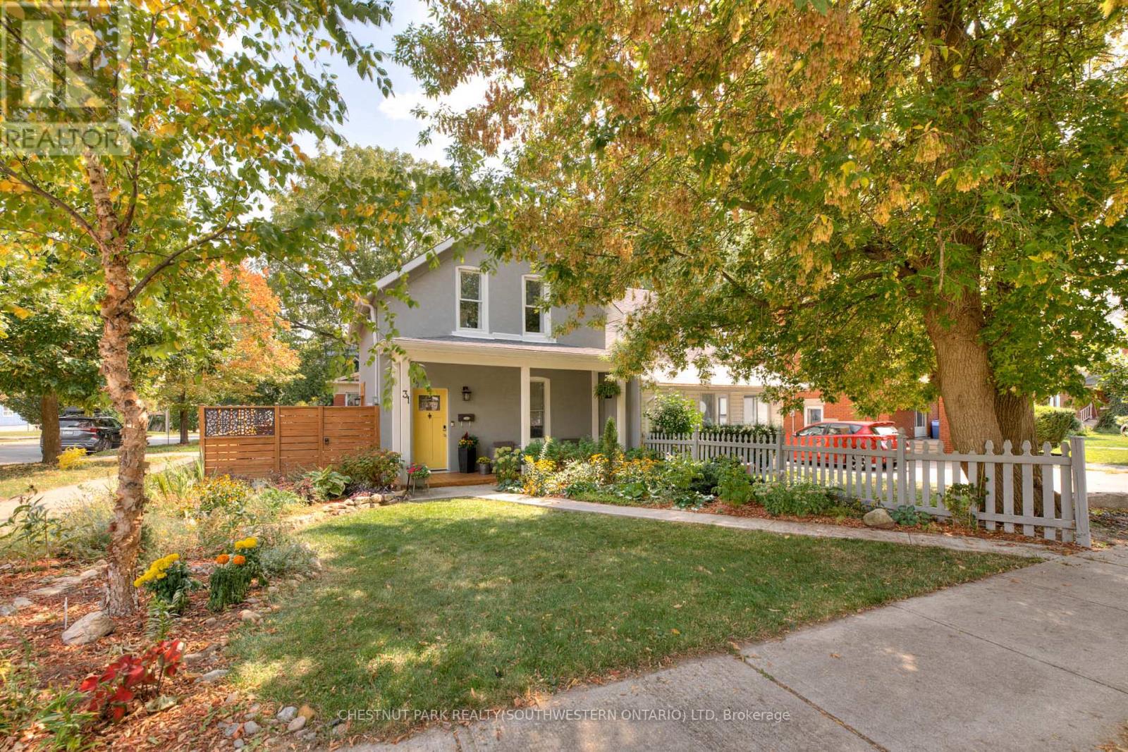 31 ANDREW STREET, Kitchener, Ontario