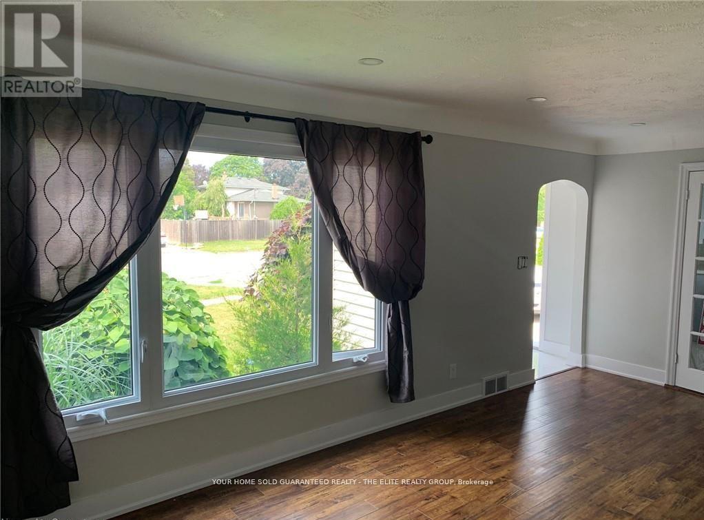 Main - 24 Manor Road, St. Catharines, Ontario  L2N 3B5 - Photo 2 - X12580156