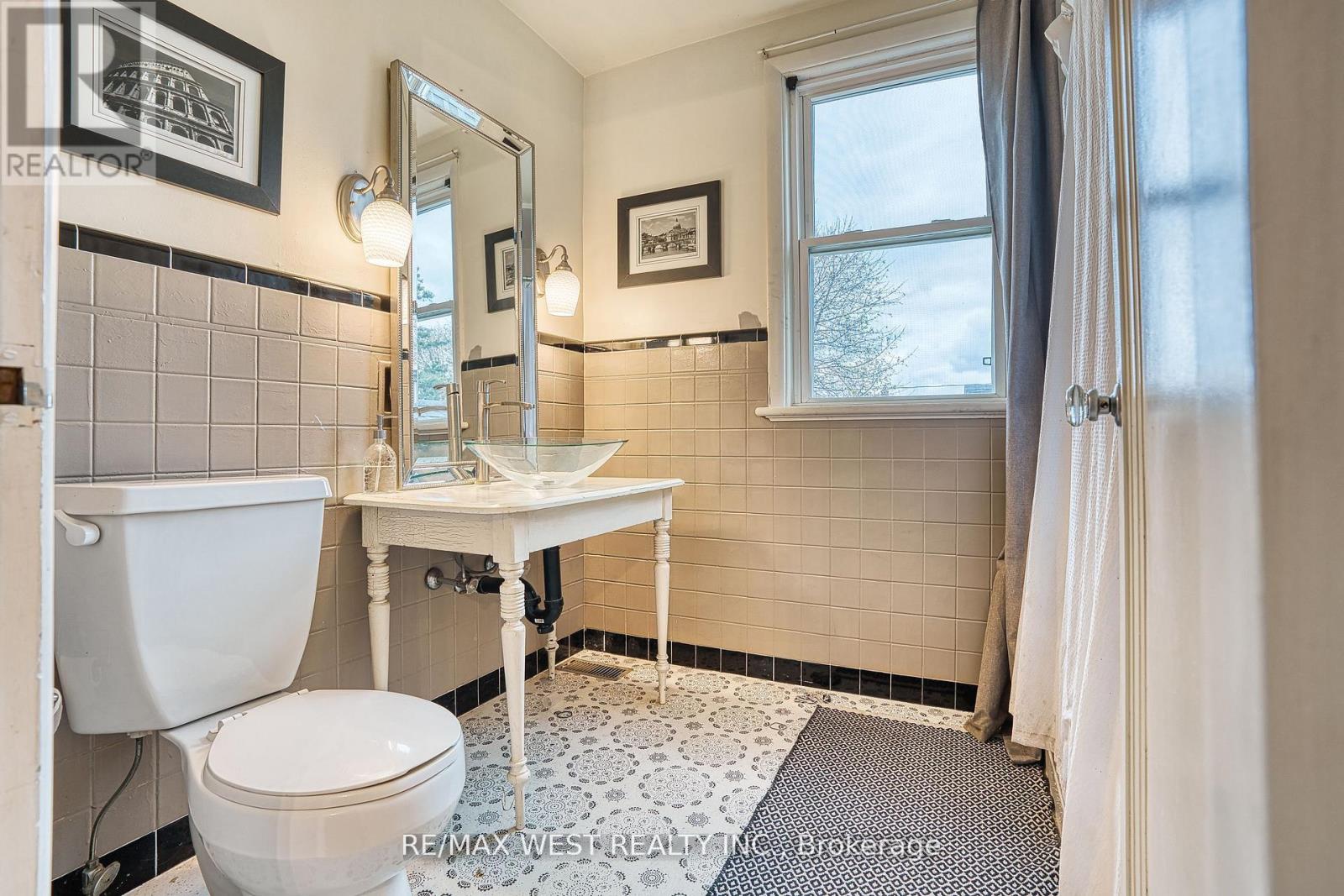 16 First Street W, Woolwich, Ontario  N3B 1H1 - Photo 12 - X12580174