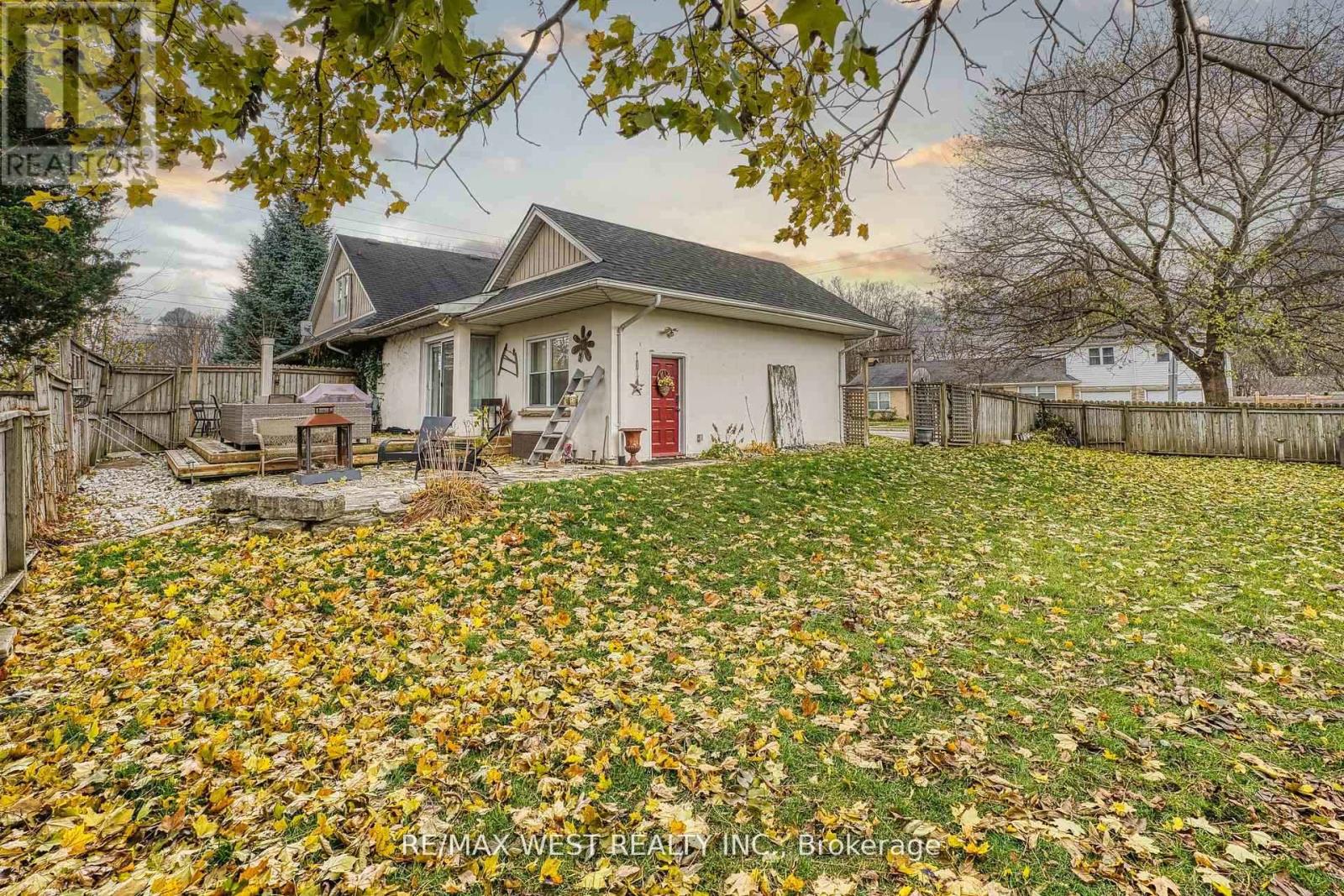 16 First Street W, Woolwich, Ontario  N3B 1H1 - Photo 15 - X12580174