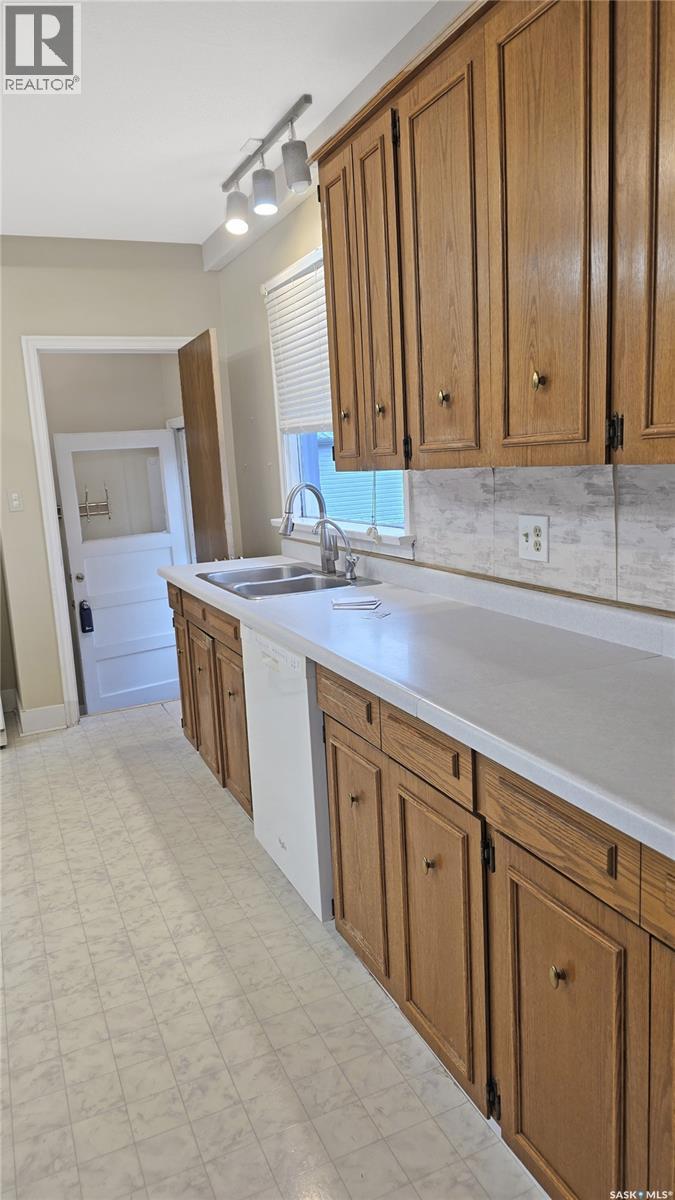 42 Tupper Avenue, Yorkton, Saskatchewan  S3N 1K9 - Photo 9 - SK024694