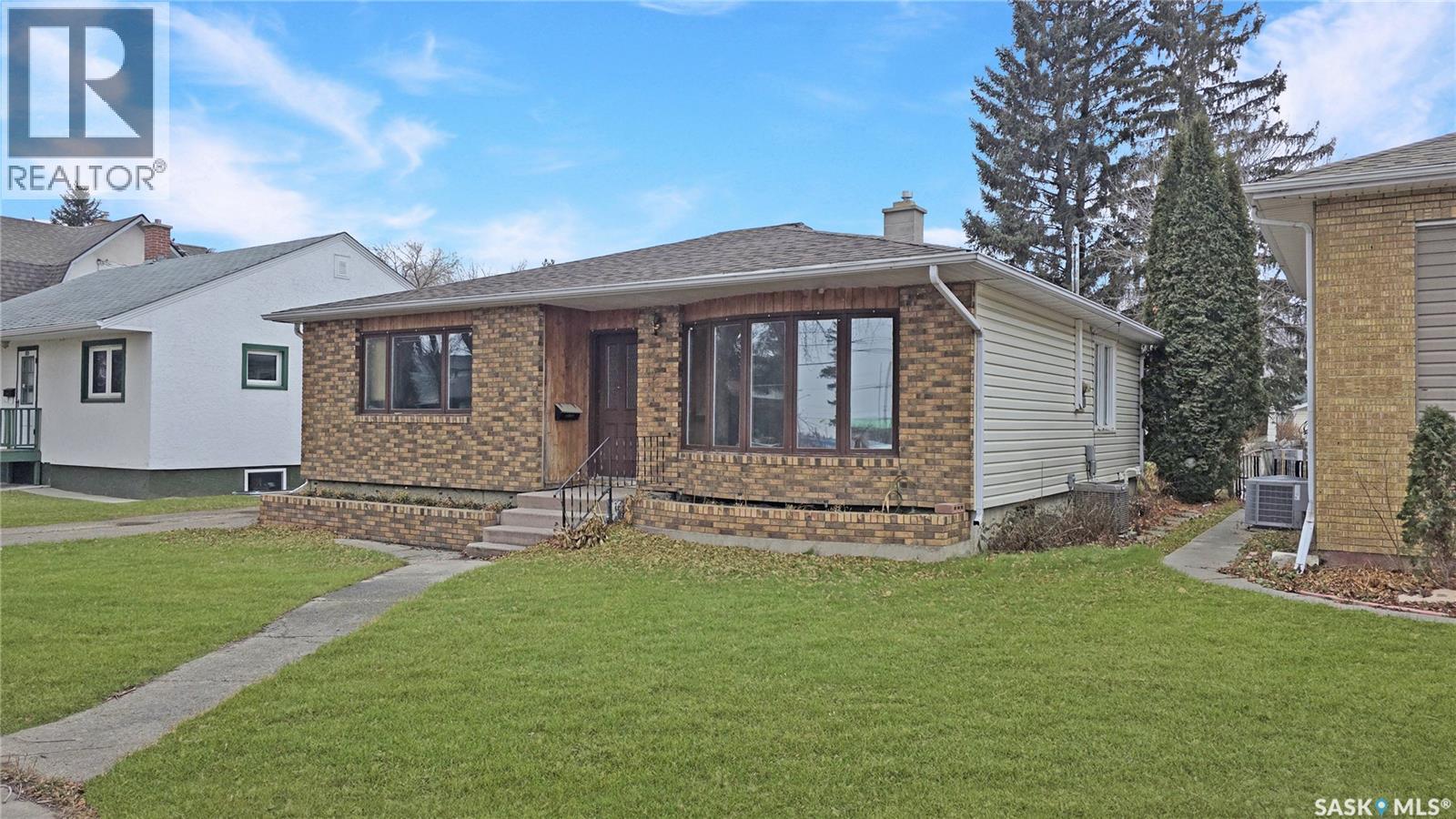 42 Tupper Avenue, Yorkton, Saskatchewan  S3N 1K9 - Photo 2 - SK024694