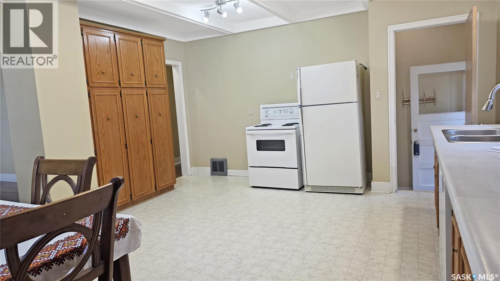 42 Tupper Avenue, Yorkton, Saskatchewan  S3N 1K9 - Photo 7 - SK024694