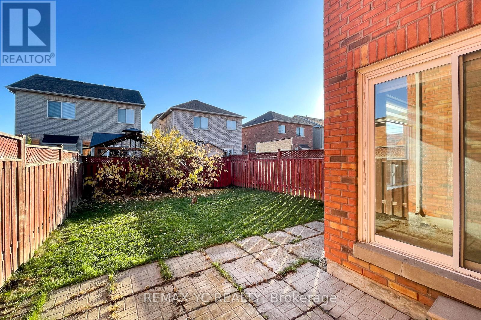 110 Dolce Crescent, Vaughan, Ontario  L4H 3C9 - Photo 29 - N12580250