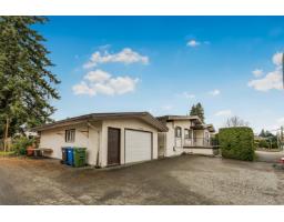 <div class="price">$1,399,900</div> 31908 Old Yale Road, Abbotsford<br><div style="margin-bottom:8px;"><small>RE/MAX Truepeak Realty</small></div><div class='bed_bath'>7 Bed | 4 Bath</div>