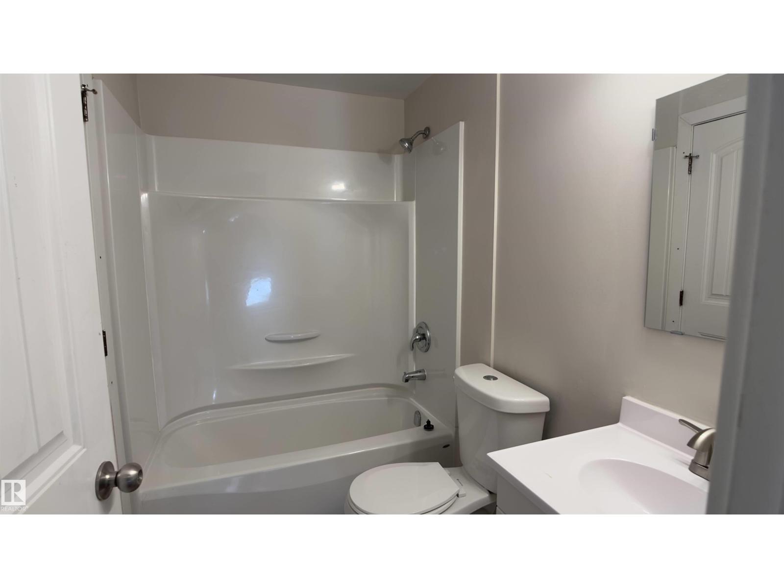 #41 2024 57 St Nw, Edmonton, Alberta T6L 2Z3 - Photo 15 - E4466803