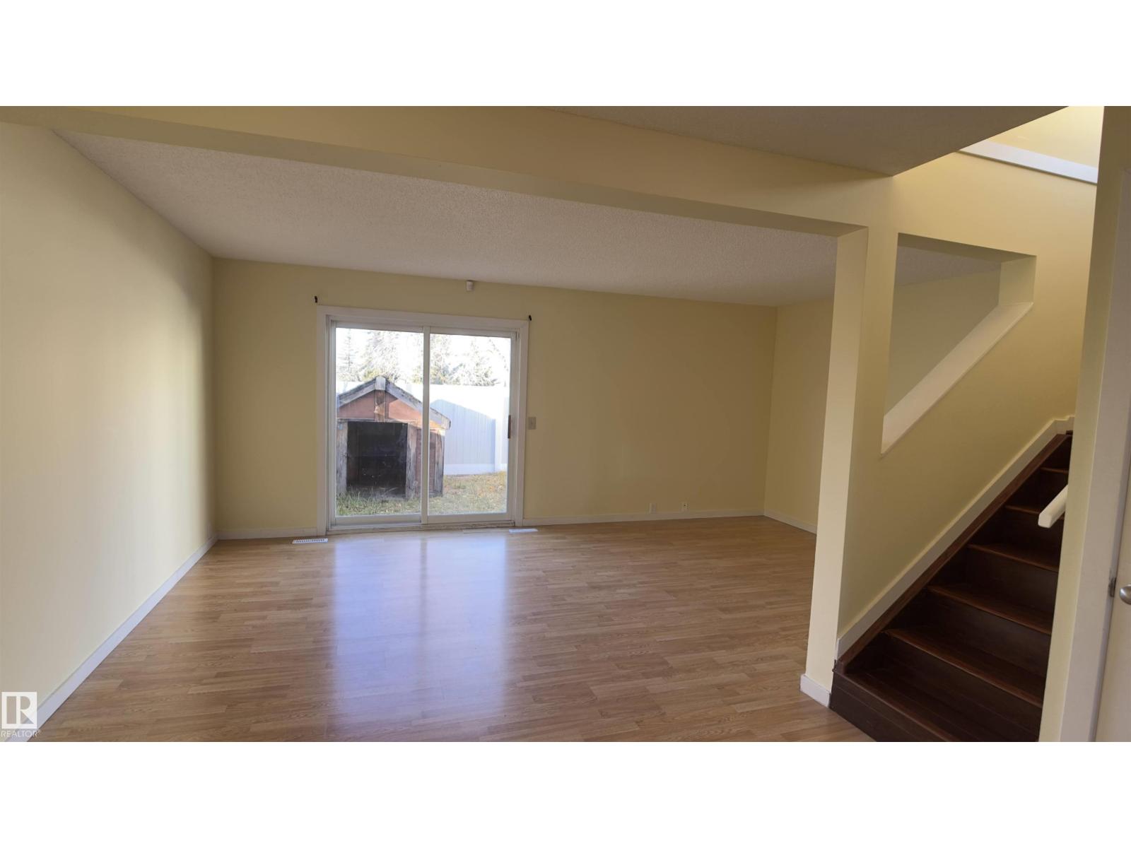 #41 2024 57 St Nw, Edmonton, Alberta T6L 2Z3 - Photo 4 - E4466803