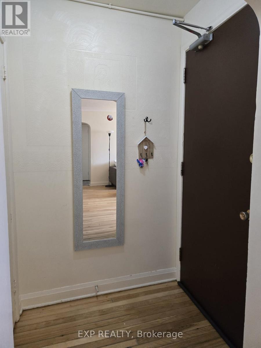 5 - 16 Bullman Street, Ottawa, Ontario  K1Y 2S3 - Photo 3 - X12580304