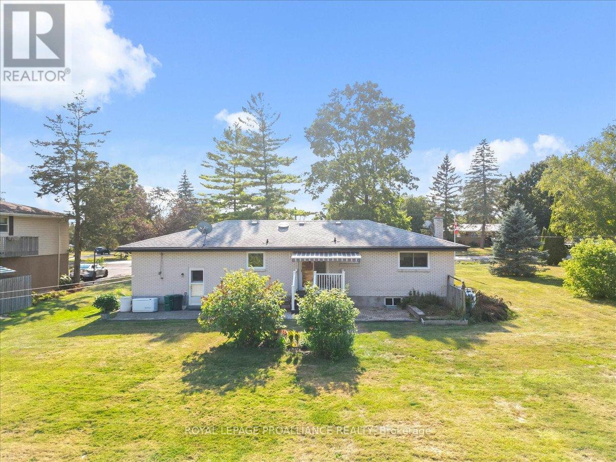89 Point Anne Road, Belleville, Ontario  K8N 4Z4 - Photo 35 - X12579518