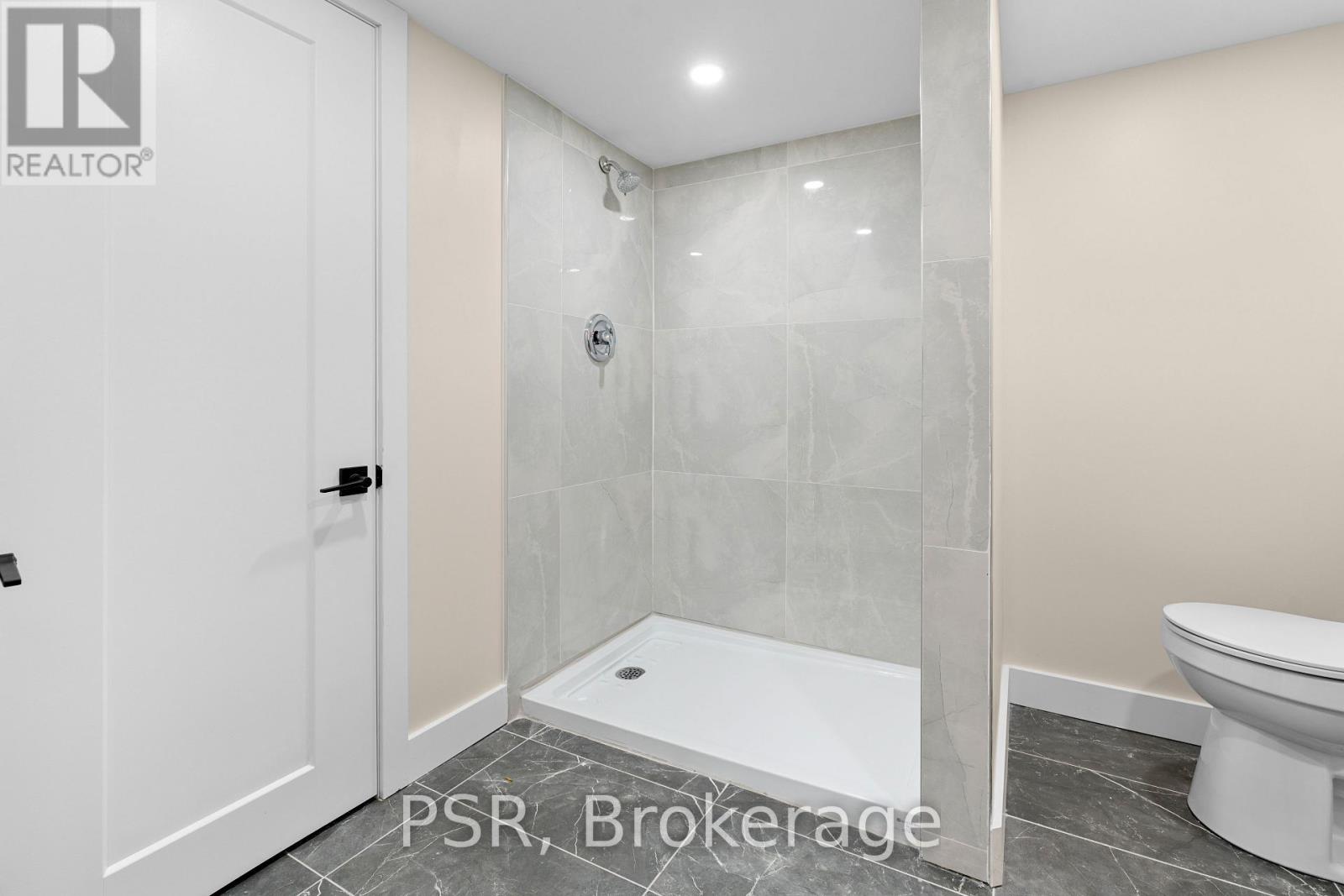 Main - 200 Sanford Avenue S, Hamilton, Ontario  L8M 2H2 - Photo 11 - X12580262