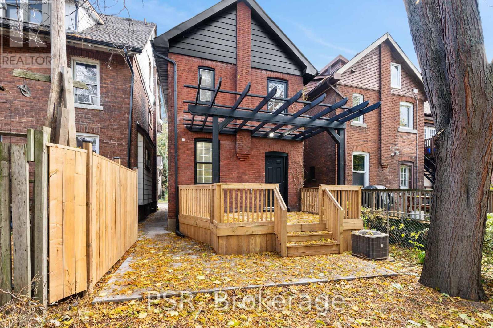 Main - 200 Sanford Avenue S, Hamilton, Ontario  L8M 2H2 - Photo 2 - X12580262