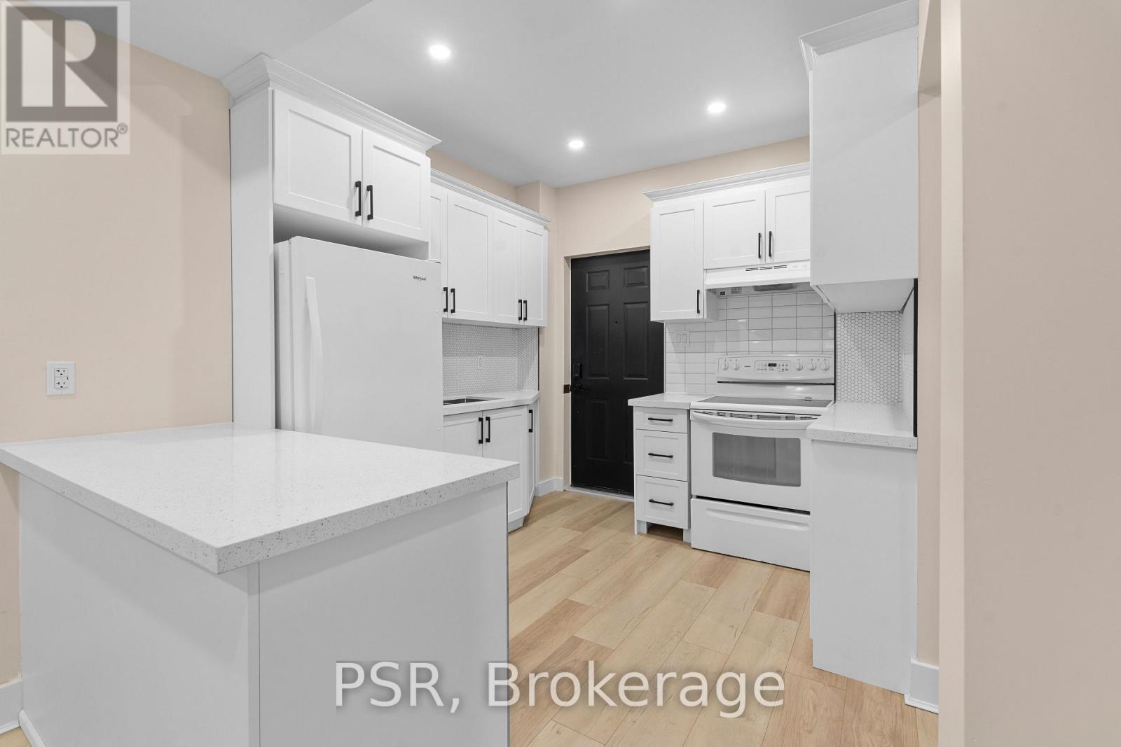 Main - 200 Sanford Avenue S, Hamilton, Ontario  L8M 2H2 - Photo 4 - X12580262