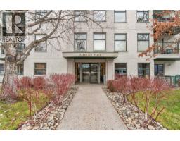 851 5 Avenue SW Unit# 205, salmon arm, British Columbia