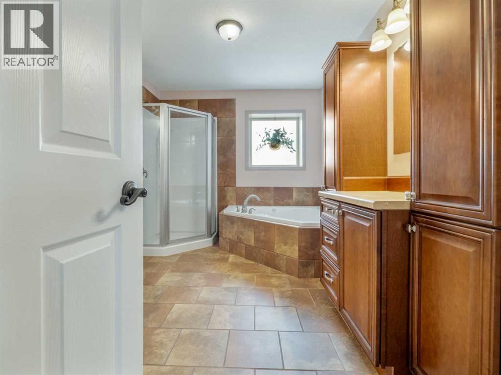 996 2 Avenue W, Cardston, Alberta  T0K 0K0 - Photo 14 - A2243990