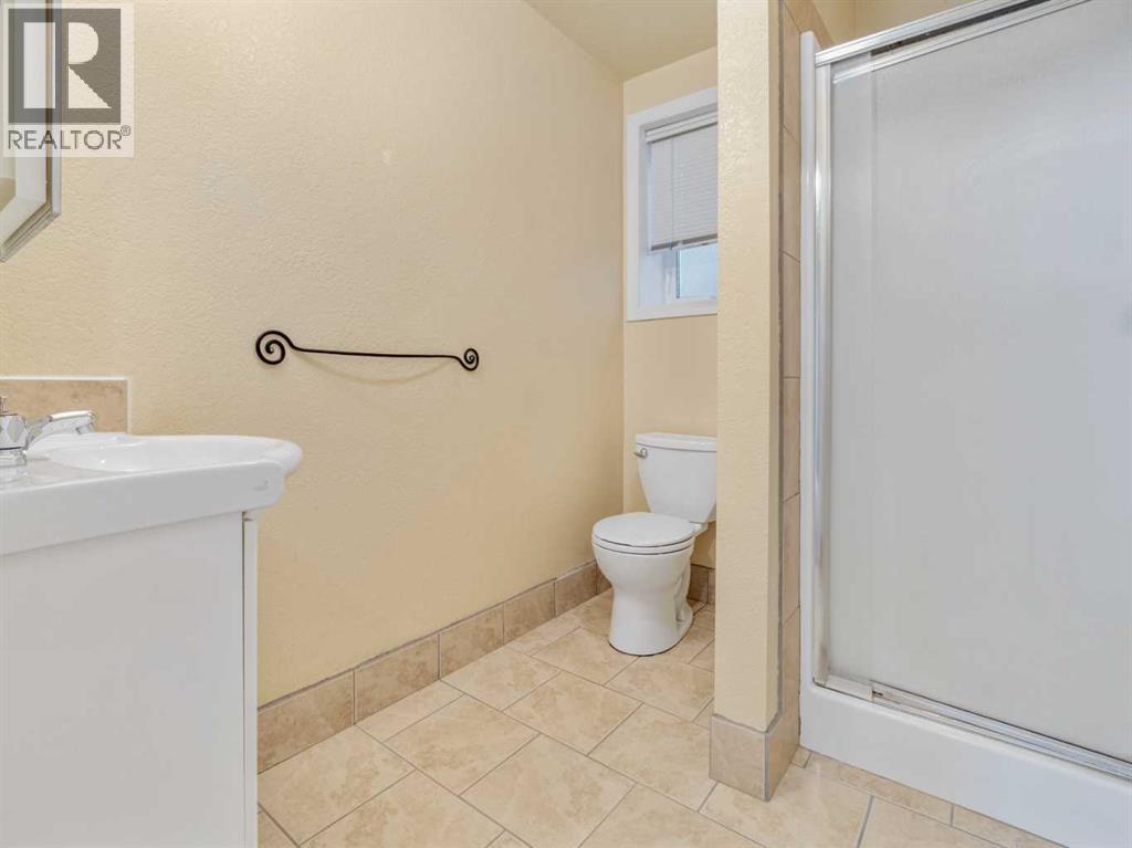 996 2 Avenue W, Cardston, Alberta  T0K 0K0 - Photo 33 - A2243990