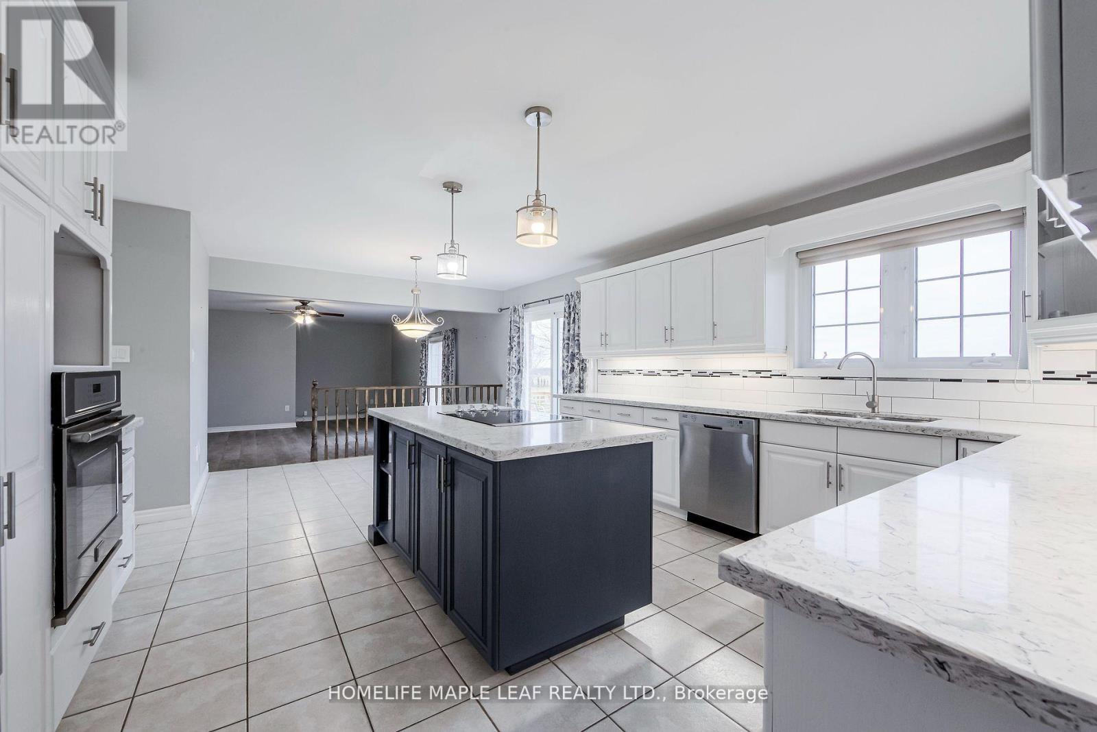 3501 Mccarthy Drive, Clearview, Ontario  L0M 1N0 - Photo 10 - S12533920