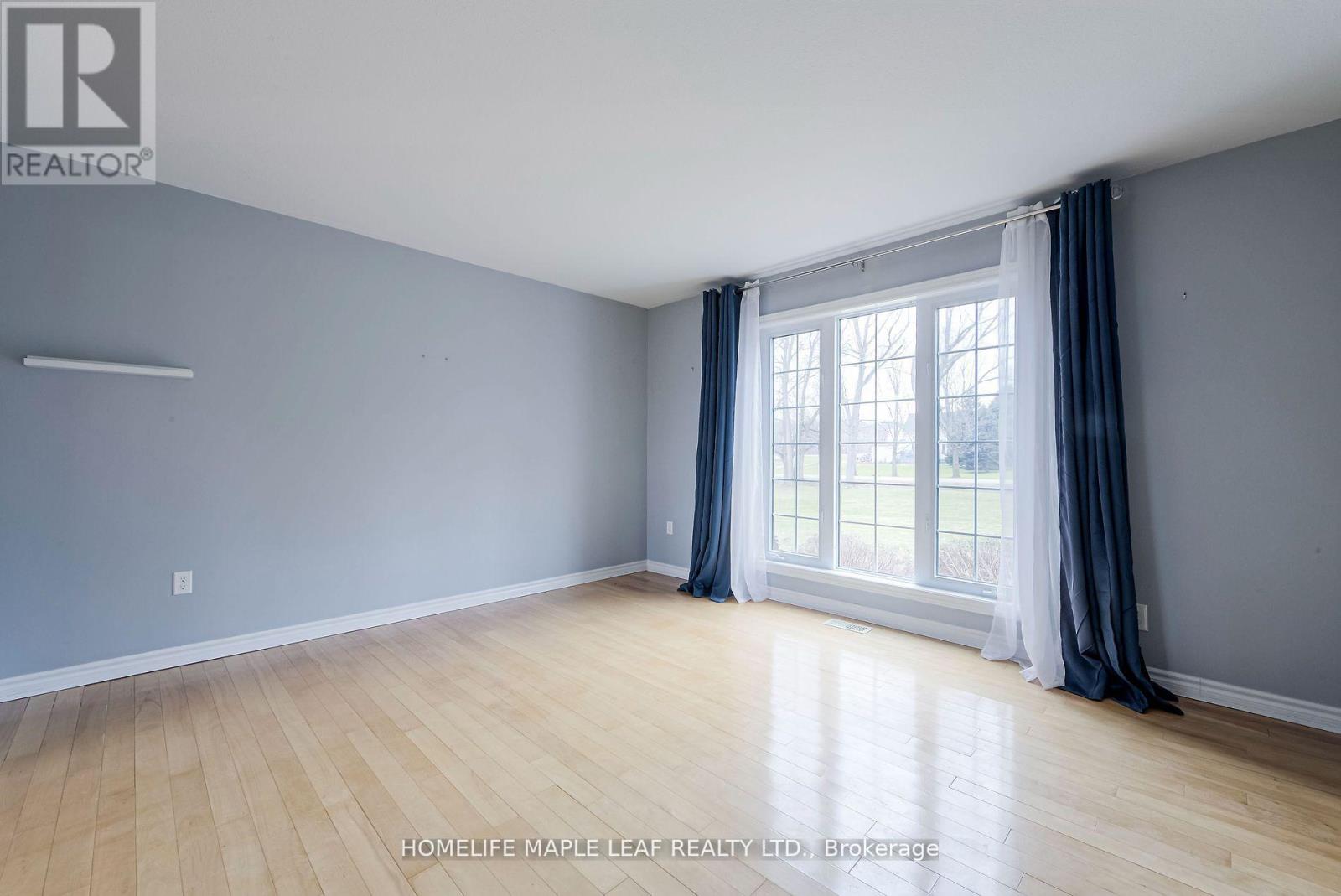 3501 Mccarthy Drive, Clearview, Ontario  L0M 1N0 - Photo 6 - S12533920