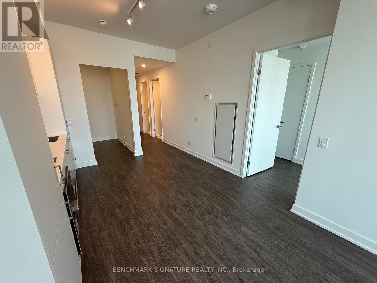 4715 - 88 Queen Street E, Toronto, Ontario  M5C 0B6 - Photo 2 - C12580306