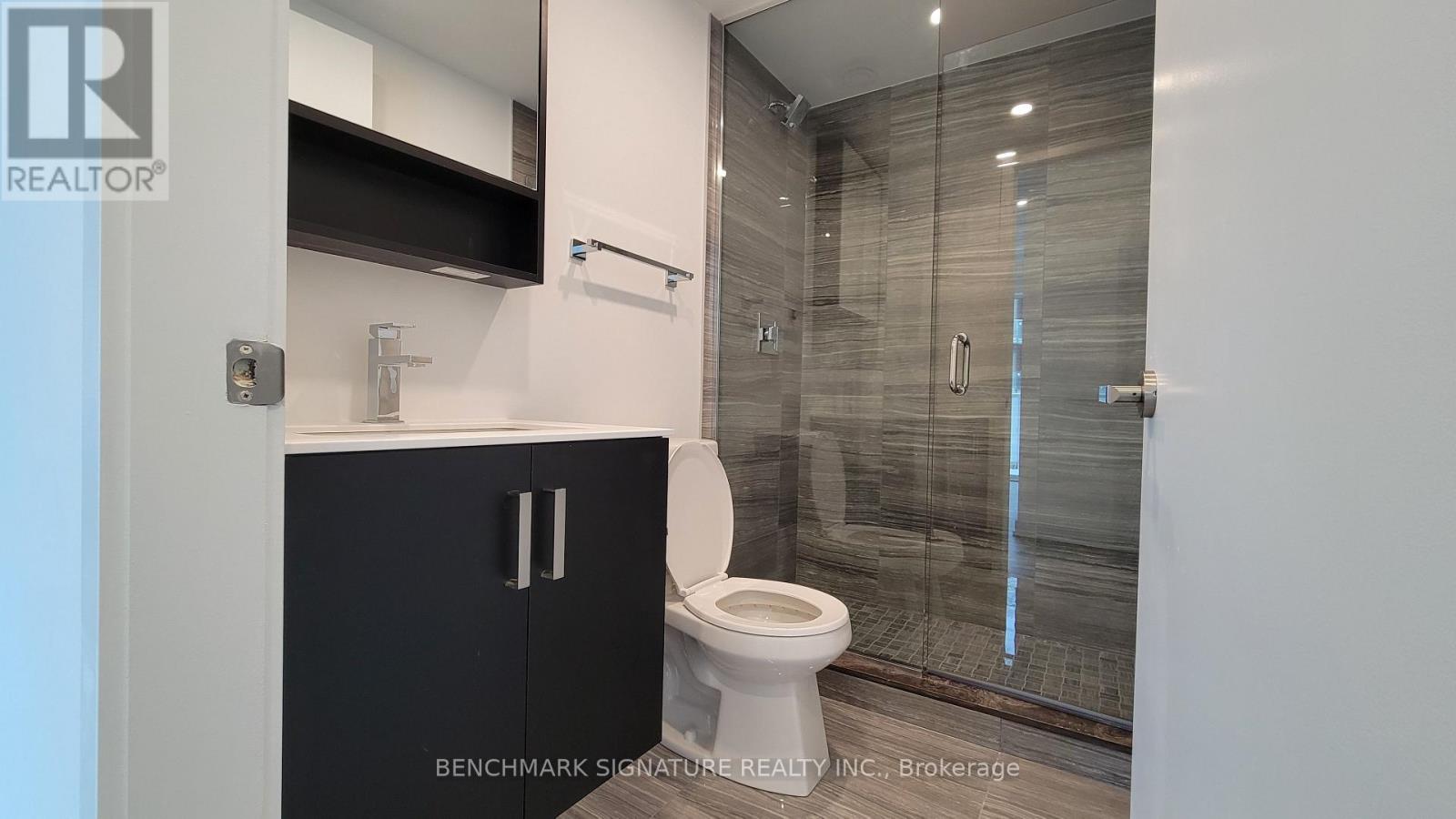 5601 - 88 Queen Street E, Toronto, Ontario  M5C 0B6 - Photo 3 - C12580320