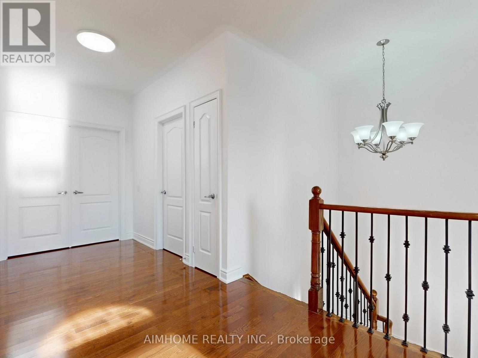 12 Sweet Valerie Court, Vaughan, Ontario  L6A 0C6 - Photo 21 - N12577102