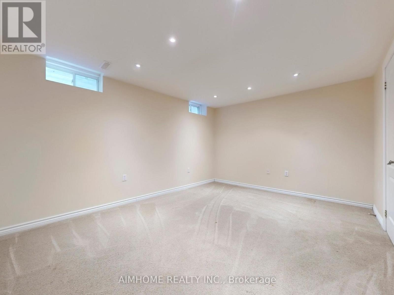 12 Sweet Valerie Court, Vaughan, Ontario  L6A 0C6 - Photo 43 - N12577102