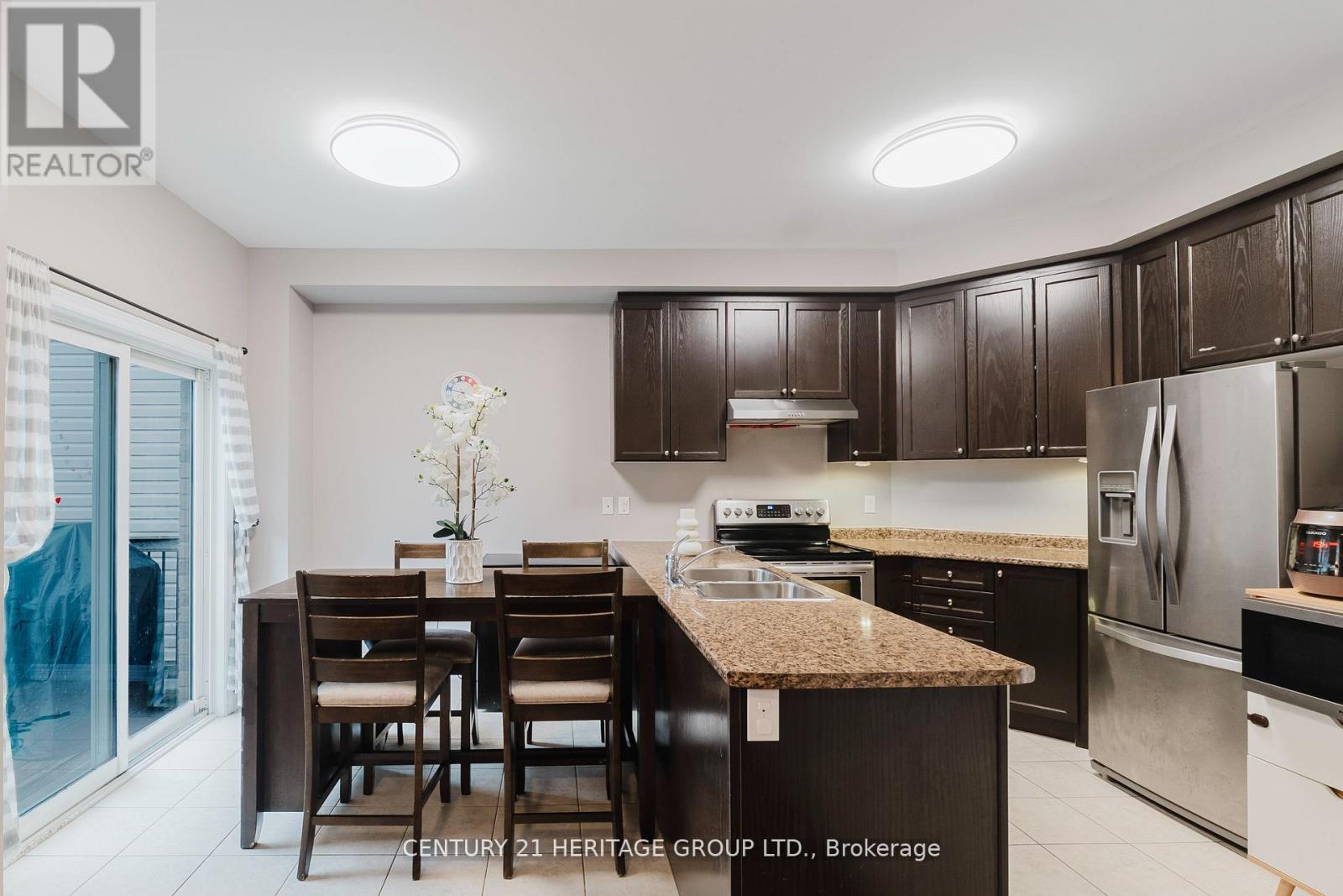 32 Grey Wing Avenue, Georgina, Ontario  L4P 0B7 - Photo 14 - N12580338