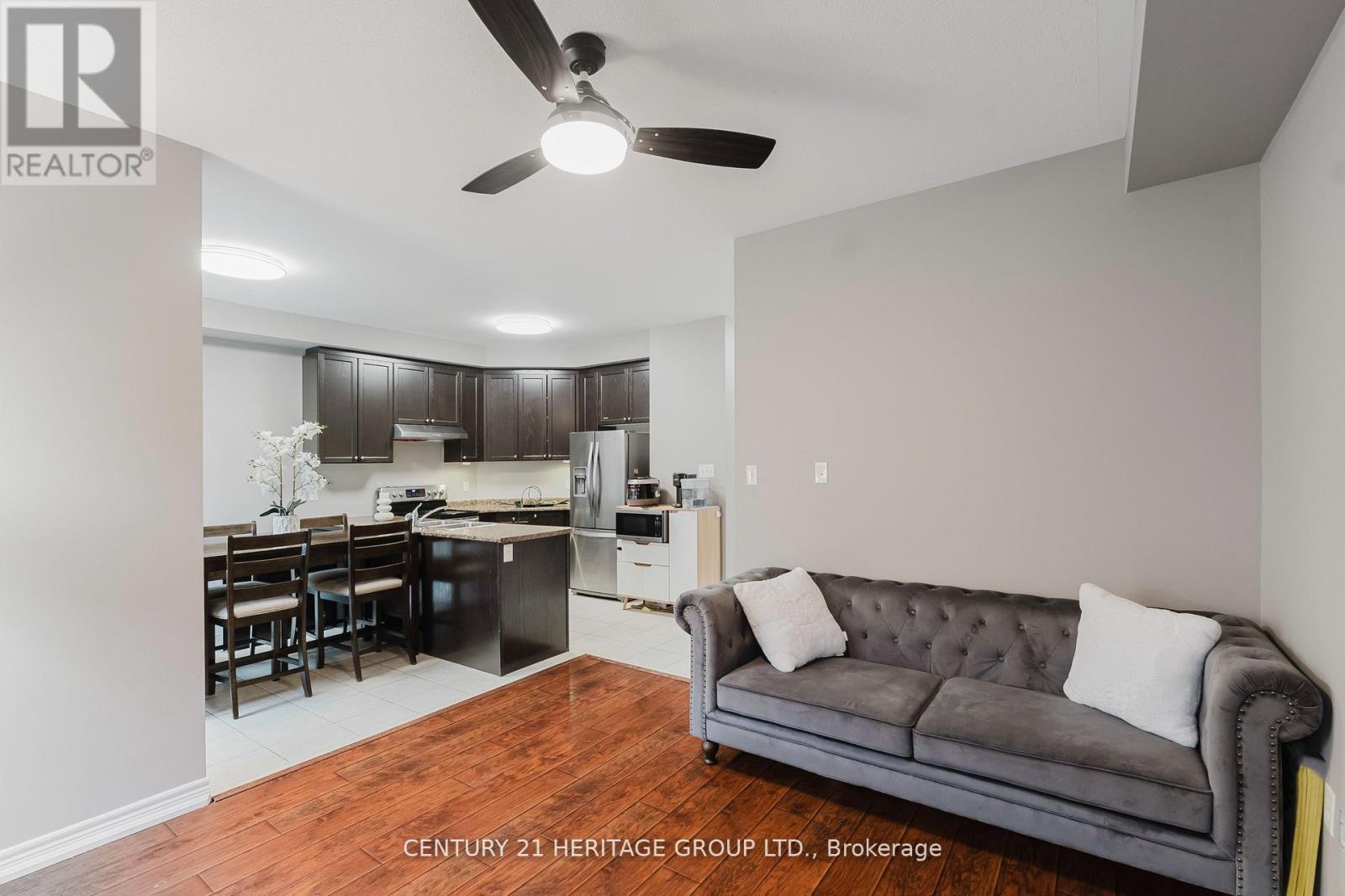 32 Grey Wing Avenue, Georgina, Ontario  L4P 0B7 - Photo 7 - N12580338