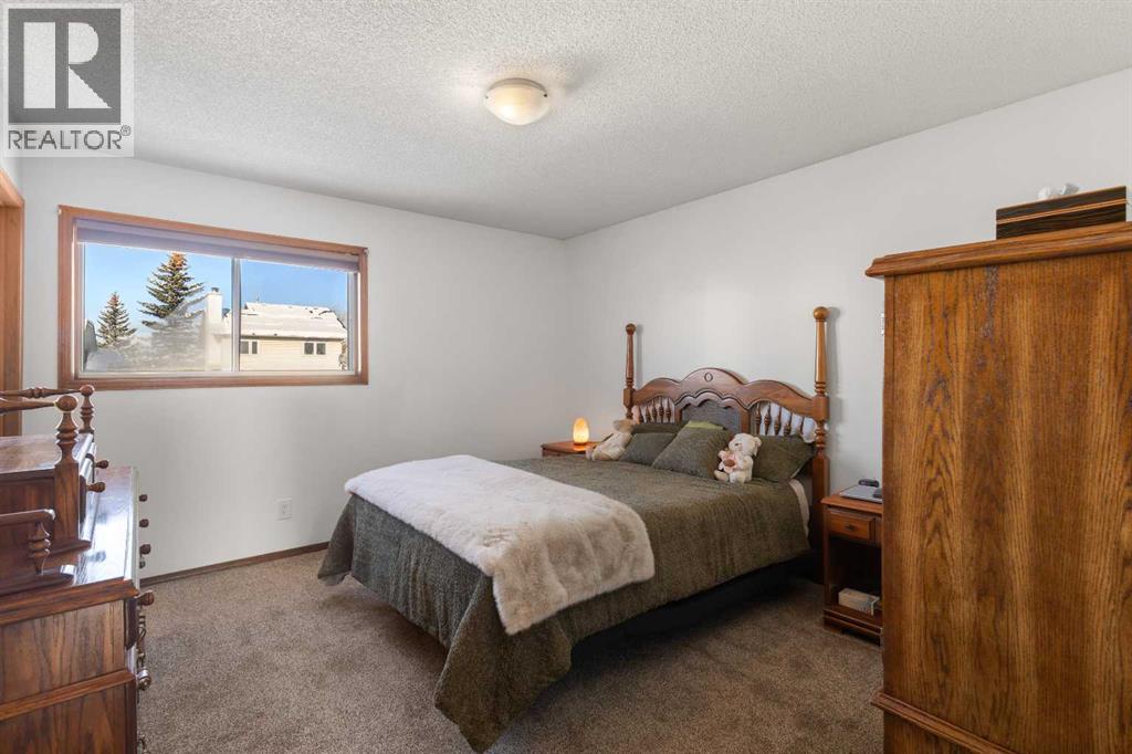 70 Pasadena Gardens Ne, Calgary, Alberta  T1Y 6M8 - Photo 15 - A2272851