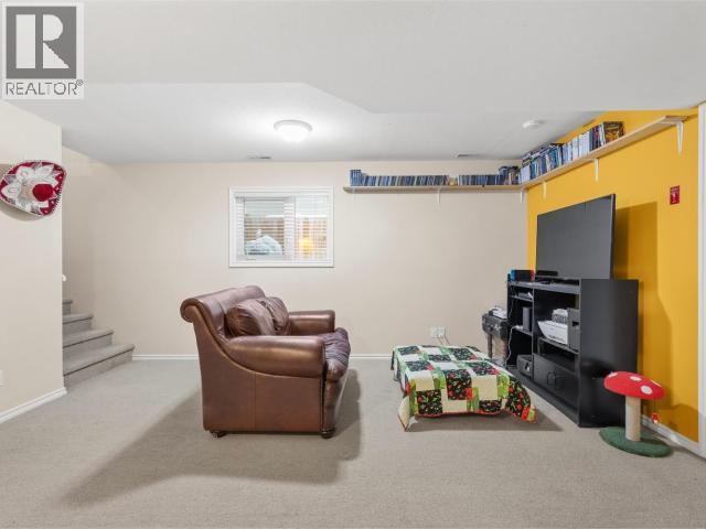 205a Azure Road, Whitehorse, Yukon Y1A 5G7 - Photo 15 - 16985