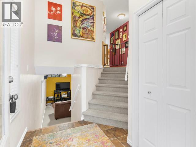 205a Azure Road, Whitehorse, Yukon Y1A 5G7 - Photo 4 - 16985