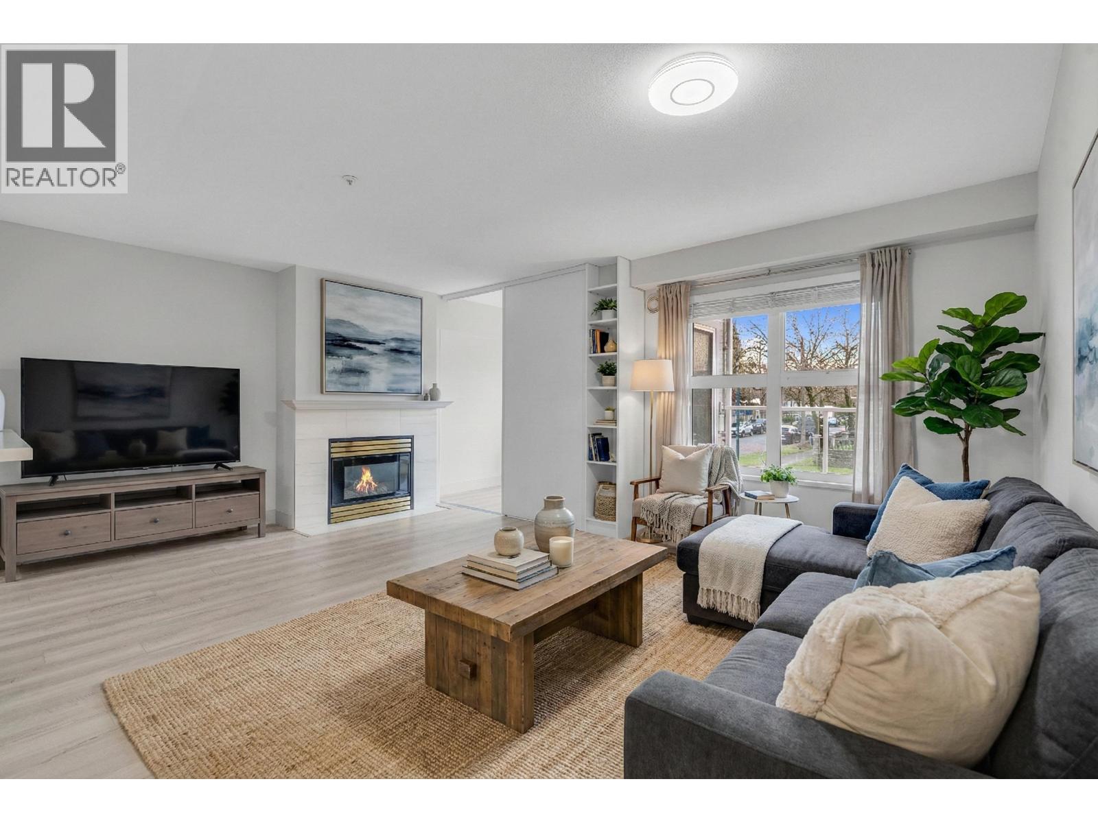 205 2965 Horley Street, Vancouver, British Columbia  V5R 6B9 - Photo 1 - R3070310