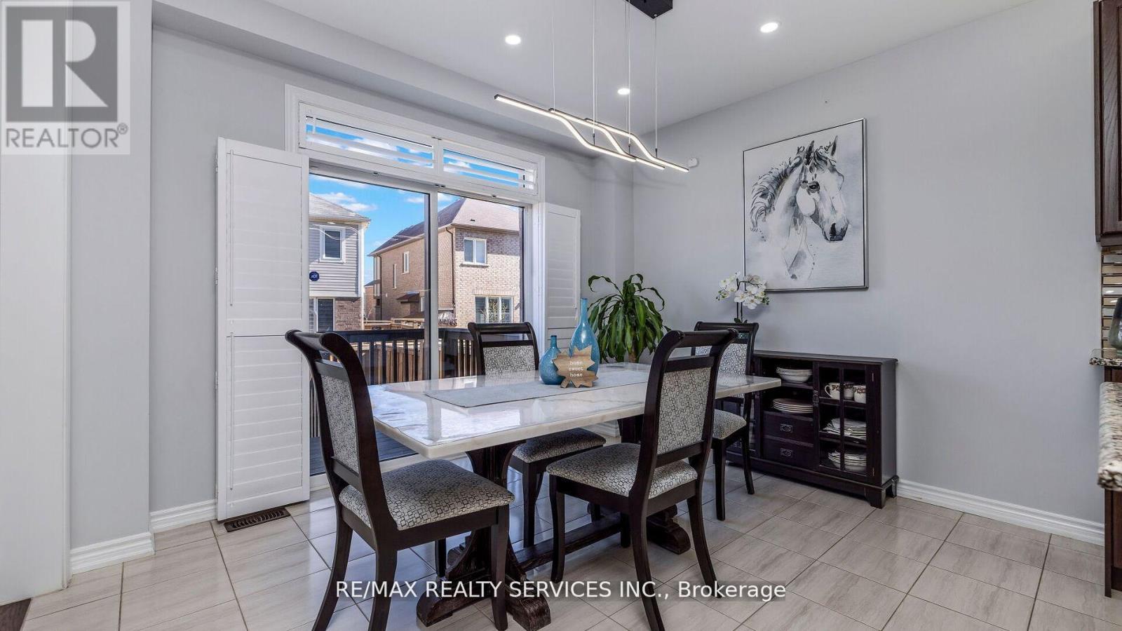 104 Roulette Crescent, Brampton, Ontario L7A 4R5 - Photo 14 - W12580284