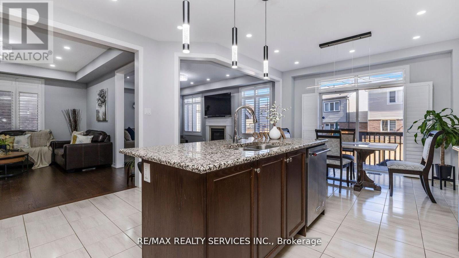 104 Roulette Crescent, Brampton, Ontario L7A 4R5 - Photo 17 - W12580284