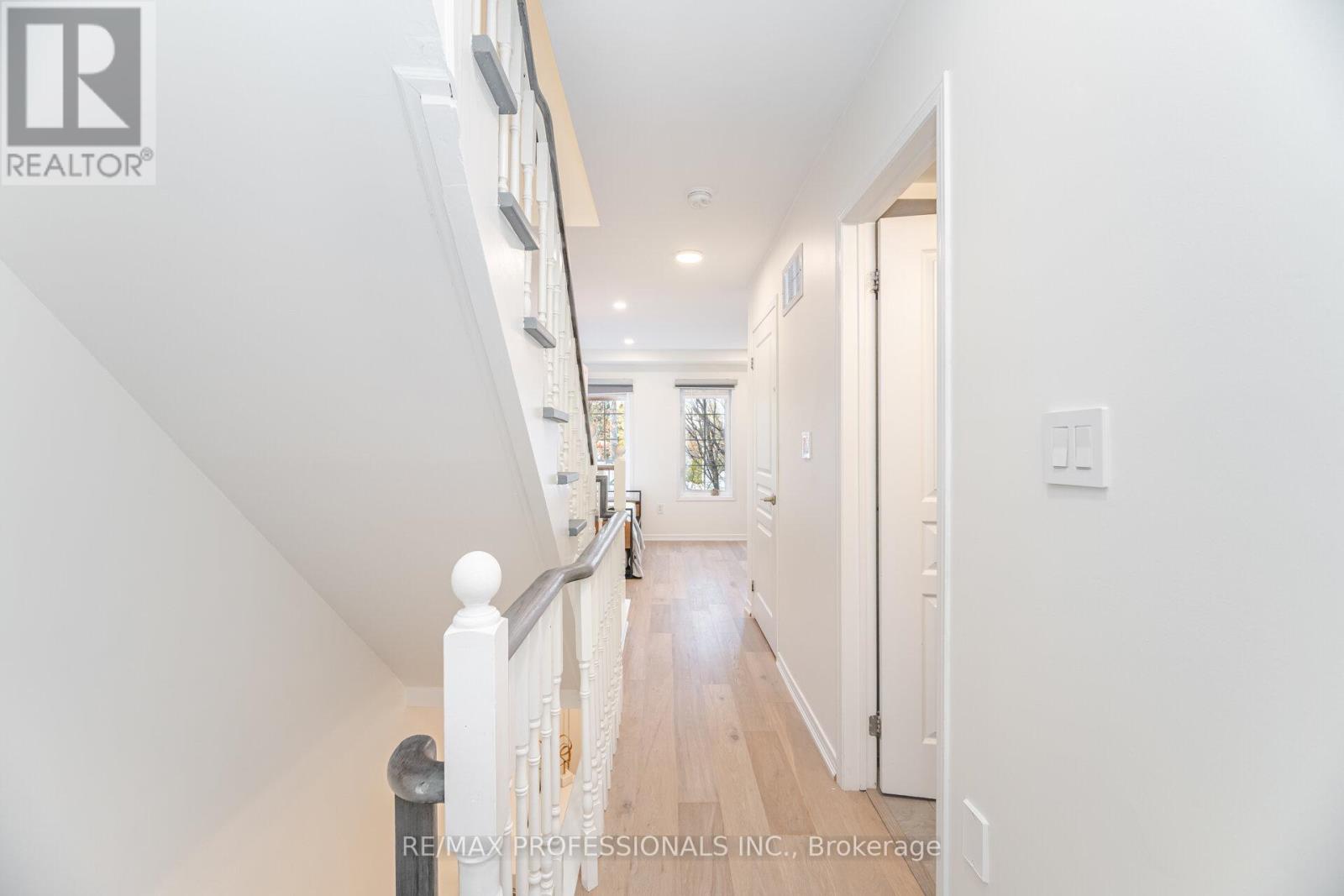 51 - 111 The Queensway, Toronto, Ontario  M6S 5B6 - Photo 18 - W12580302