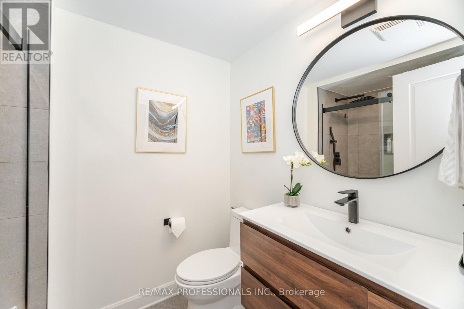 51 - 111 The Queensway, Toronto, Ontario  M6S 5B6 - Photo 24 - W12580302