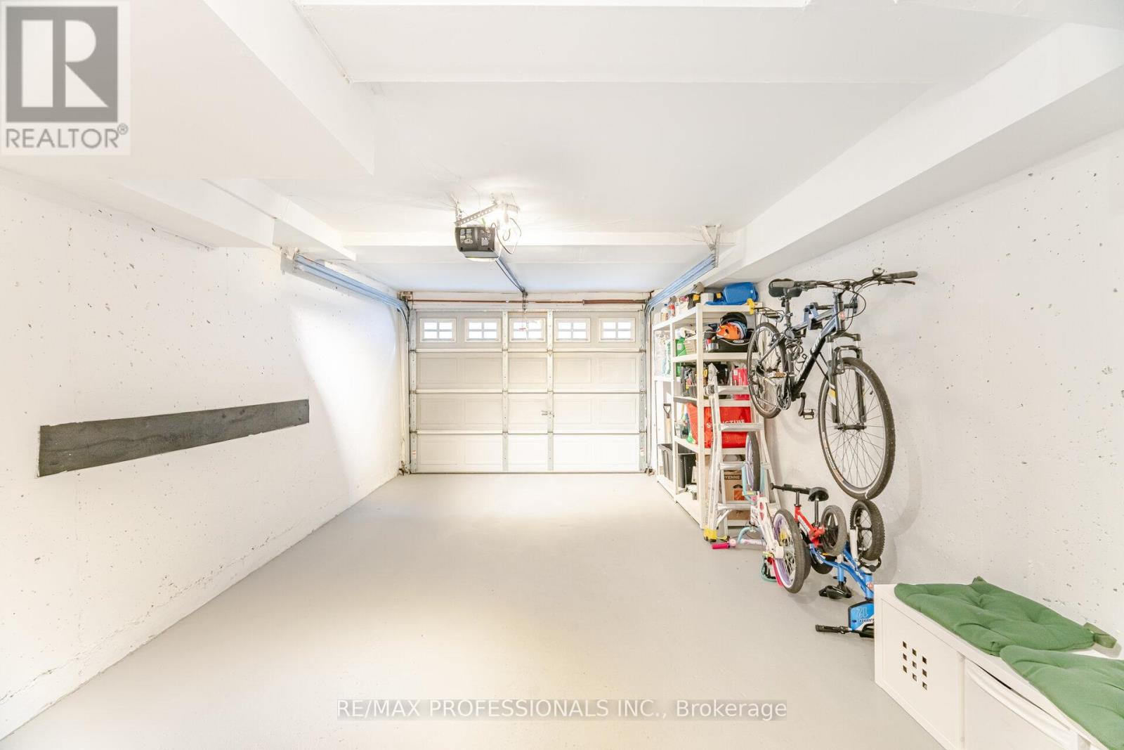 51 - 111 The Queensway, Toronto, Ontario  M6S 5B6 - Photo 39 - W12580302