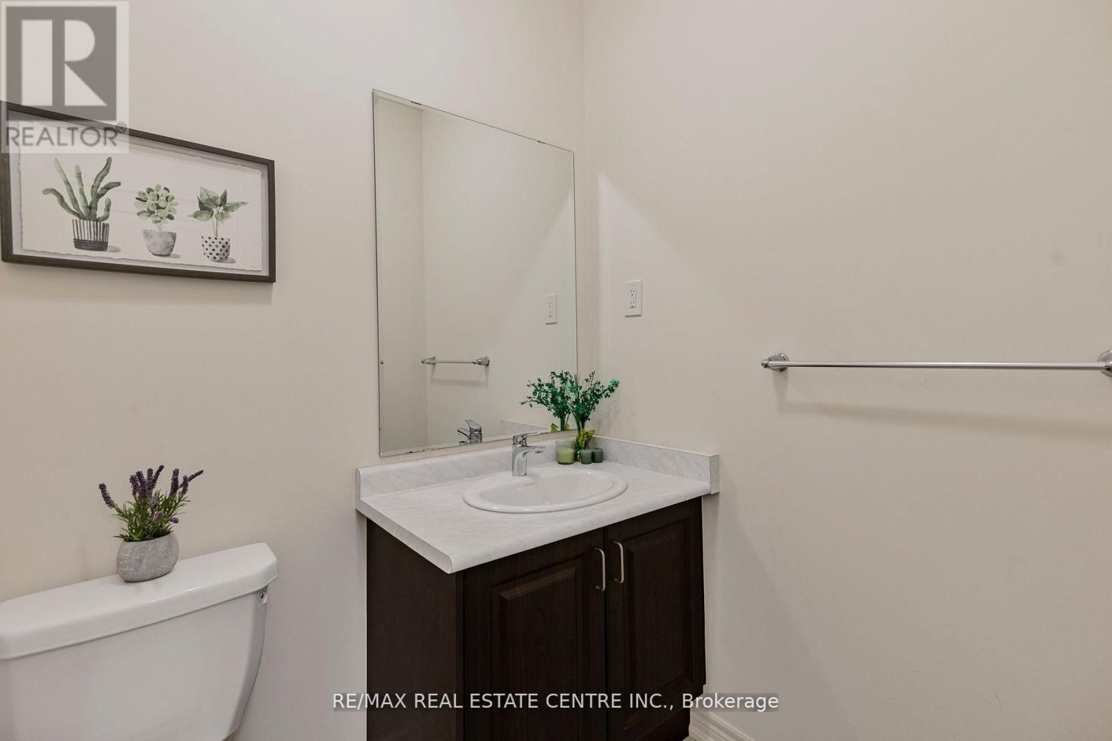 1525 Carr Landing, Milton, Ontario  L9E 1H2 - Photo 10 - W12580314