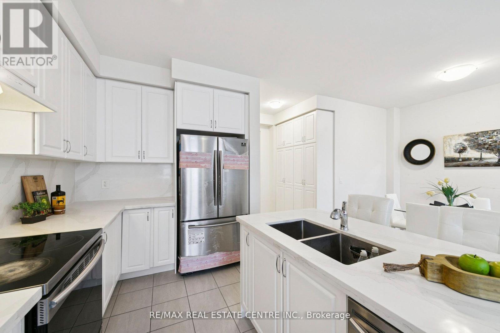 1525 Carr Landing, Milton, Ontario  L9E 1H2 - Photo 27 - W12580314