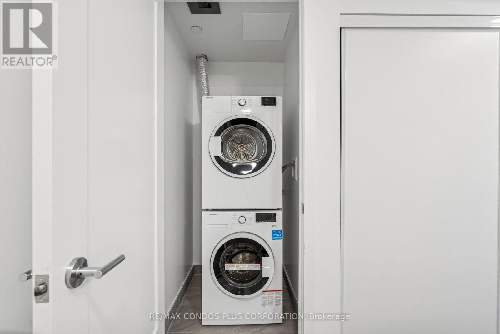 801 The Queensway 806, Toronto, Ontario  M8Z 6A8 - Photo 11 - W12580316