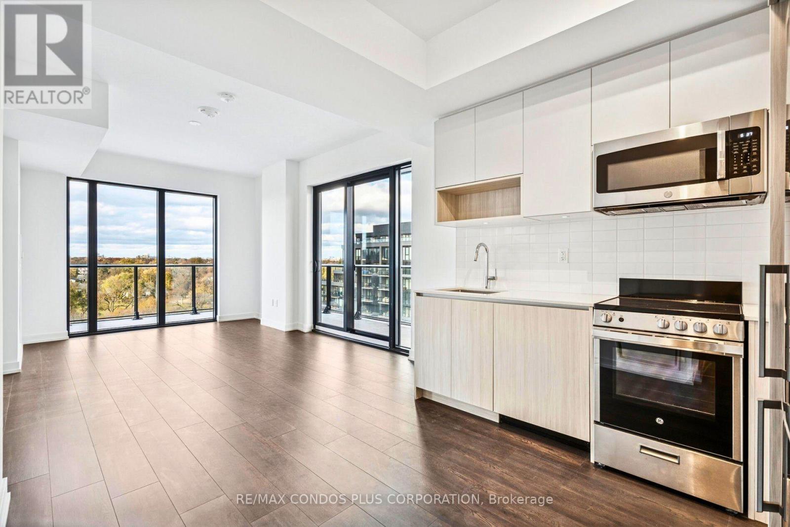 801 The Queensway 806, Toronto, Ontario  M8Z 6A8 - Photo 3 - W12580316