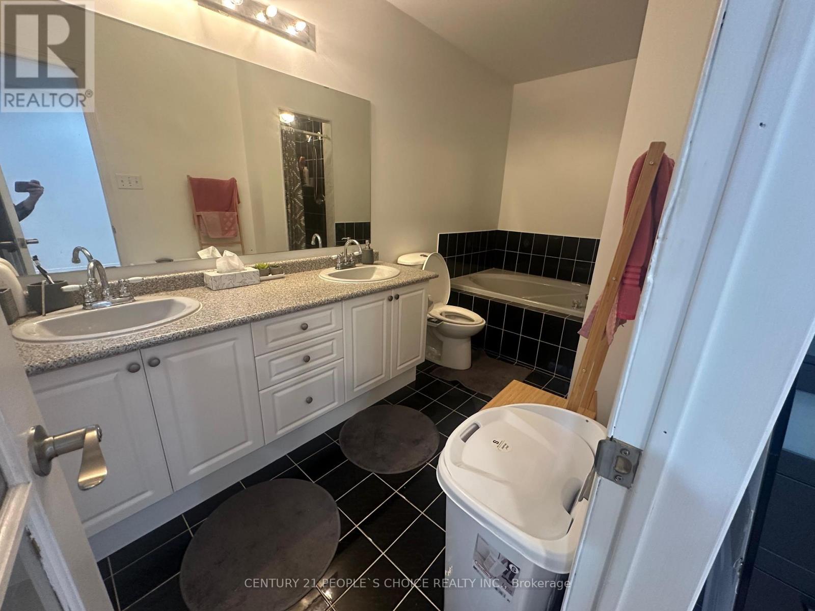 48 Coachwhip Road, Brampton, Ontario  L6R 1X8 - Photo 24 - W12580322